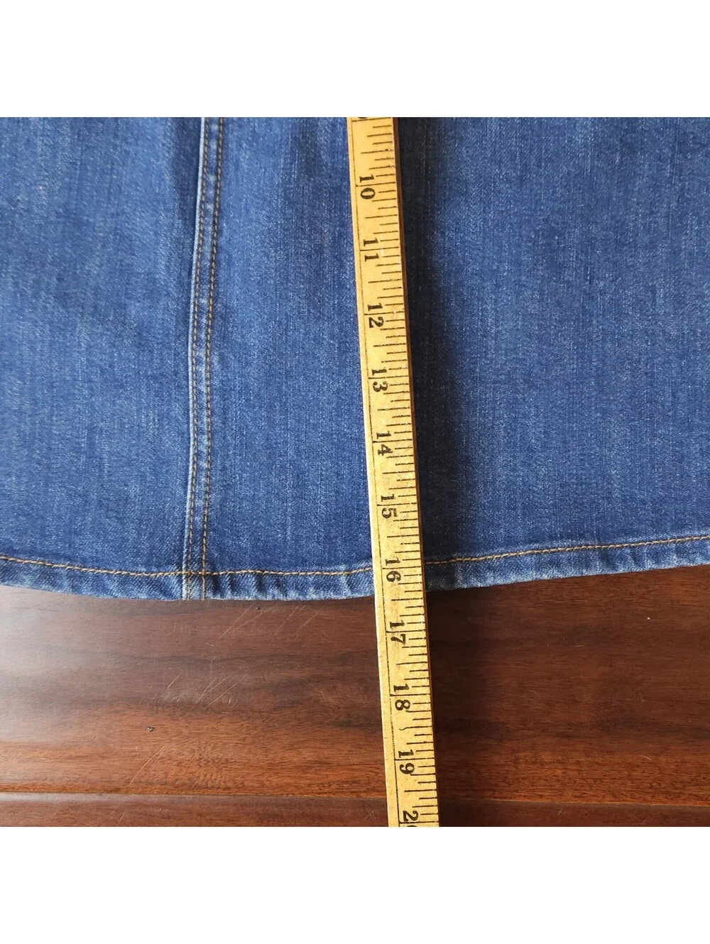 Old Navy  Distressed Straight Denim Skirt Women Size 4 Medium Wash Blue Classic